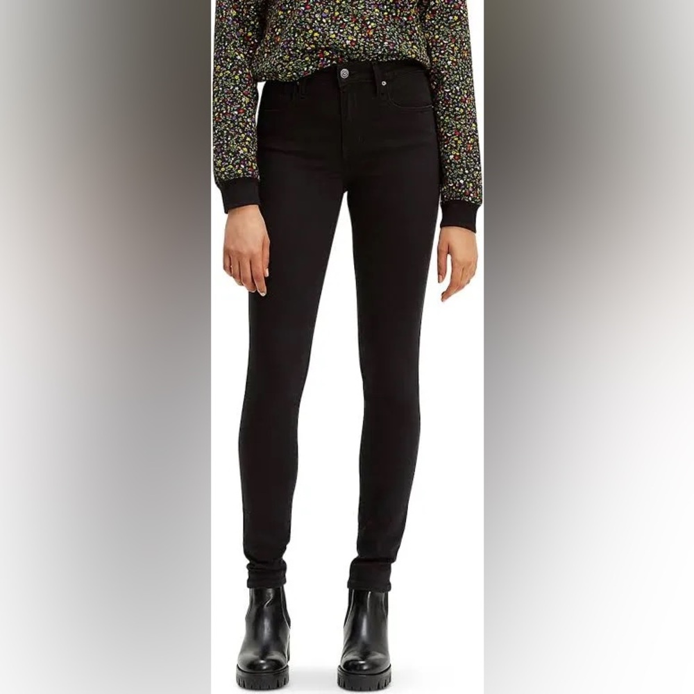 LEVI’s 721 Women’s High Rise Skinny Jeans